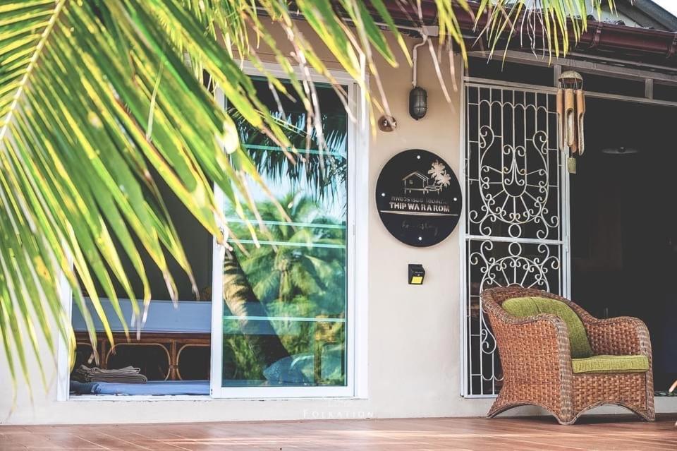 Thipwararom Homestay Takuapa Exterior photo