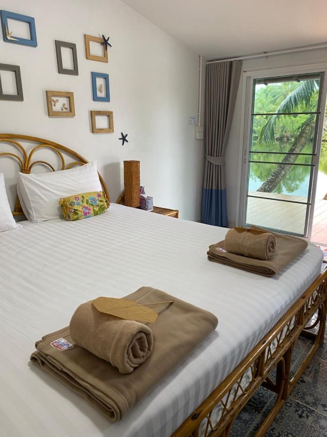Thipwararom Homestay Takuapa Exterior photo